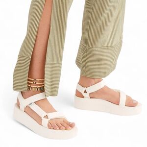 Teva Flatform Universal‎ Sandal Women's Sz 11 White